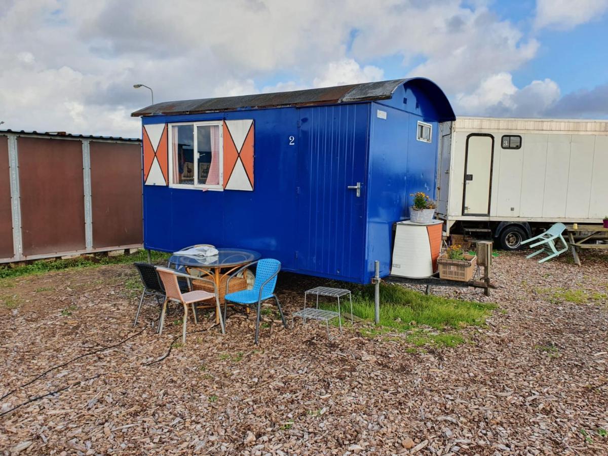B&B Boerderij Rust, In Pipowagens! Den Helder Exterior foto
